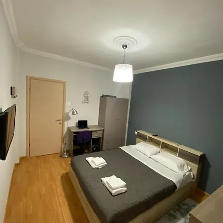 In The Center Of Apartman *